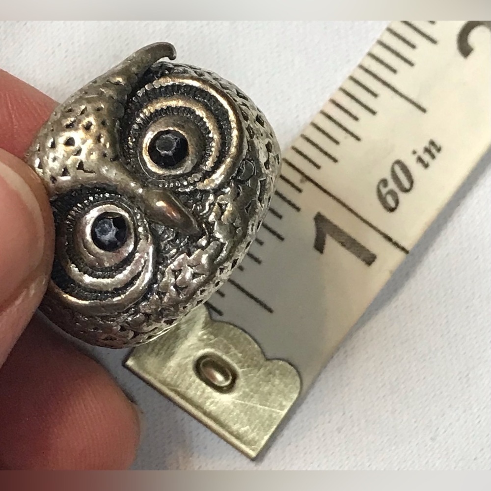 Owl Ring Costume Silver Tone with Black Rhinestone Eyes Size 8 3/4 (9) - Picture 9 of 11